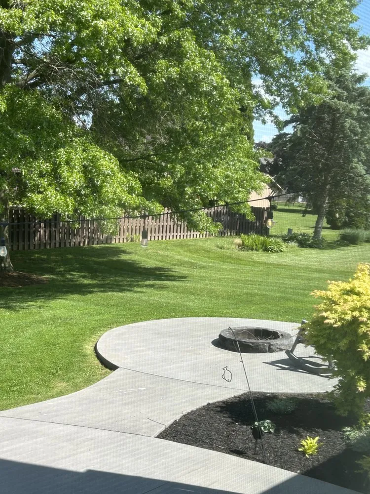 Custom lawn care service experts serving Wooster, OH - STRoeder