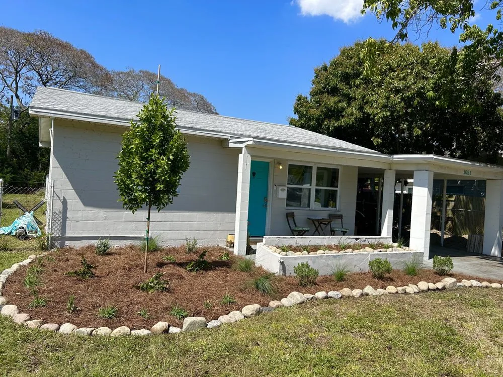 Local lawn care service for homes across St. Petersburg, FL - Strohl Landscape & Design