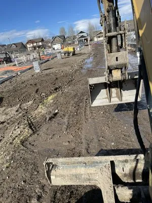 Strong Brothers Construction Logo