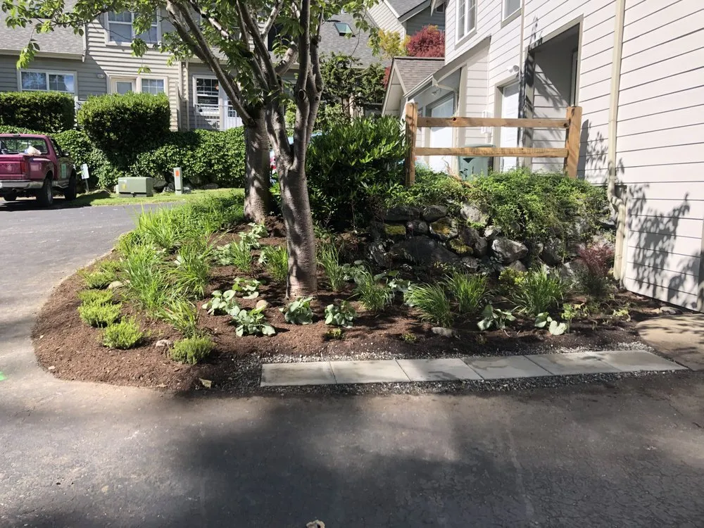 Trusted outdoor landscaping for year-round maintenance across Bellingham, WA - Strong Stems