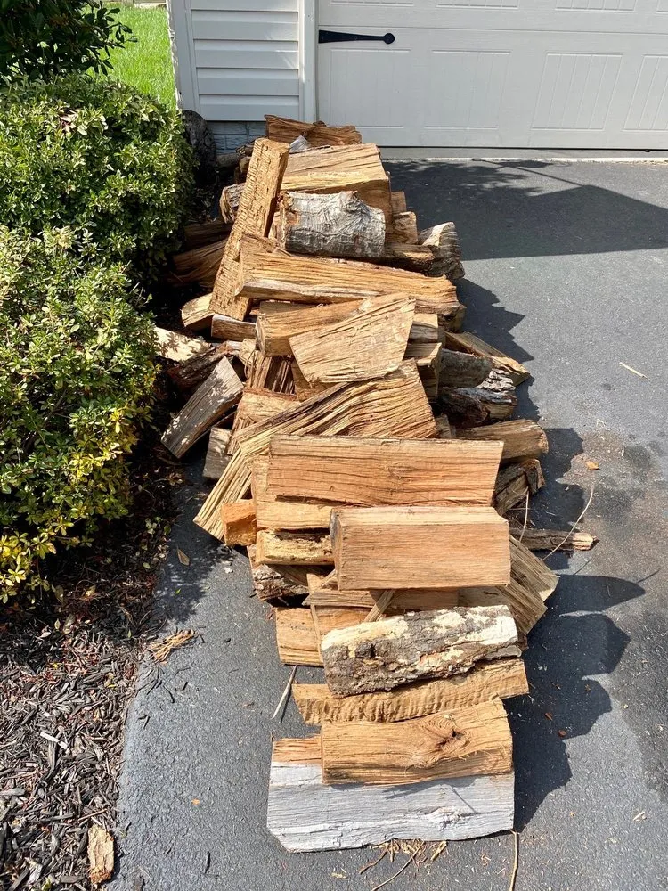 Custom yard cleanup service for residential properties across Alexandria, VA - Strong Students Lawn Care