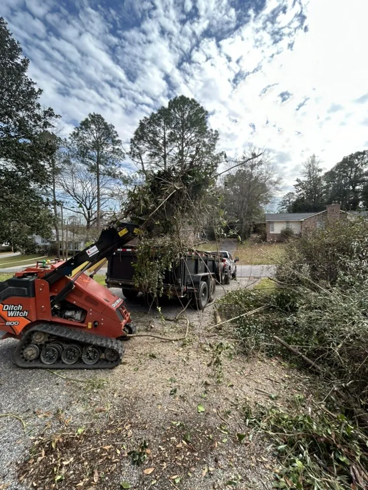 Affordable outdoor landscaping in Daphne, AL by Strongback Services
