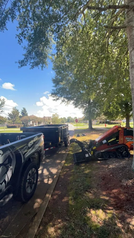 Reliable landscaping services experts serving Daphne, AL - Strongback Services