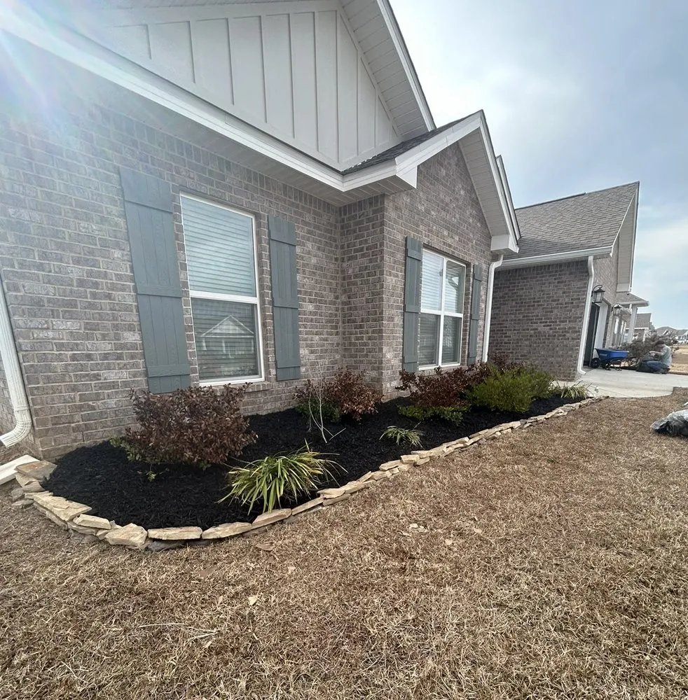 Expert landscaping services in Daphne, AL - Strongback Services