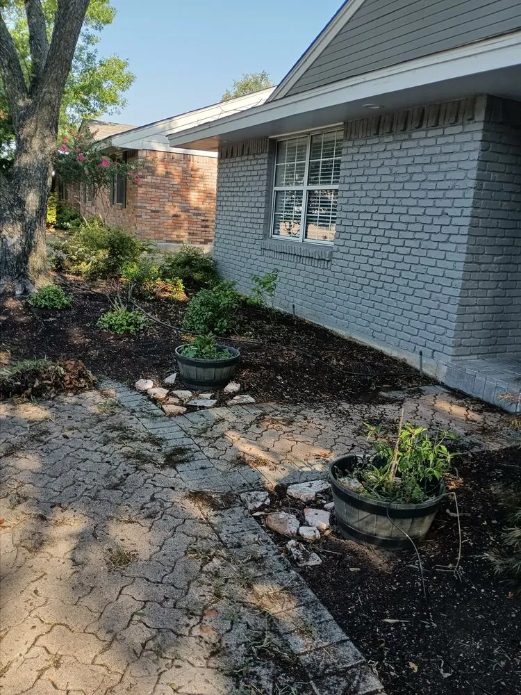 Expert garden landscaping in Dallas, TX by Strongman construction
