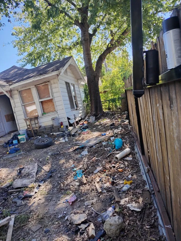 Affordable lawn mowing service near you across Dallas, TX - Strongman construction