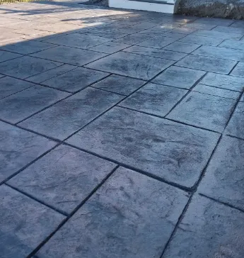 Trusted residential landscaping experts serving Strongsville, OH - Strongsville Concrete & Construction