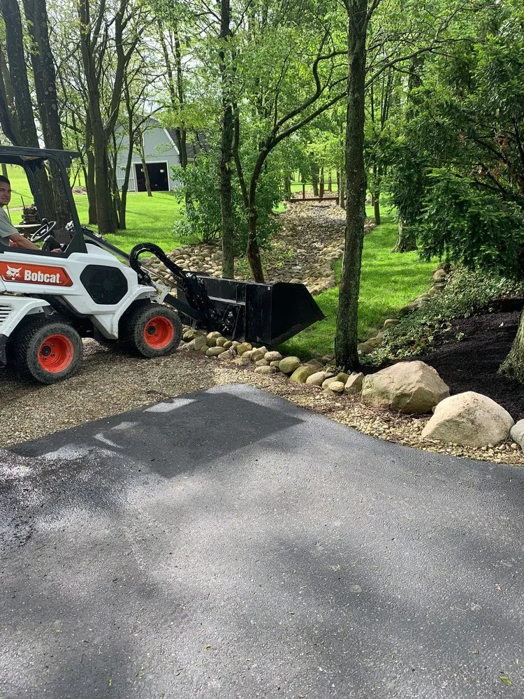 Affordable yard cleanup service in Springfield, OH - Stroud Landscaping & Lawncare
