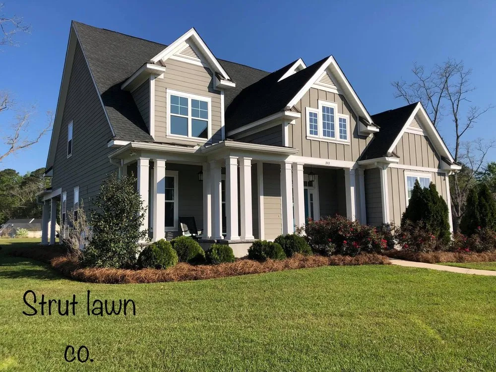 Affordable lawn care service for homes in Thomasville, GA by Strut Lawn