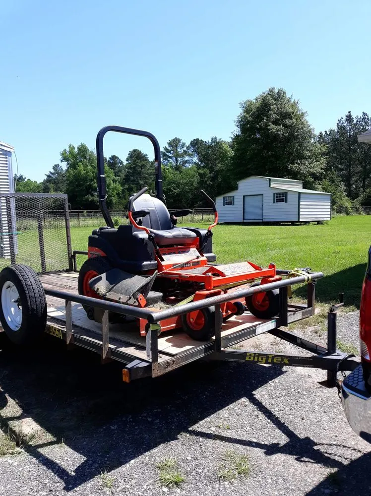 Custom landscaping services for beautiful yards in Henderson, TX by Stryker Creek