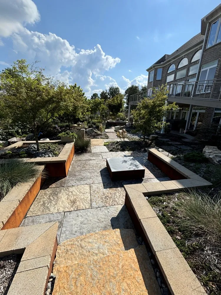 Local yard cleanup service experts serving Kingston, TN - Stuart Row Landscapes