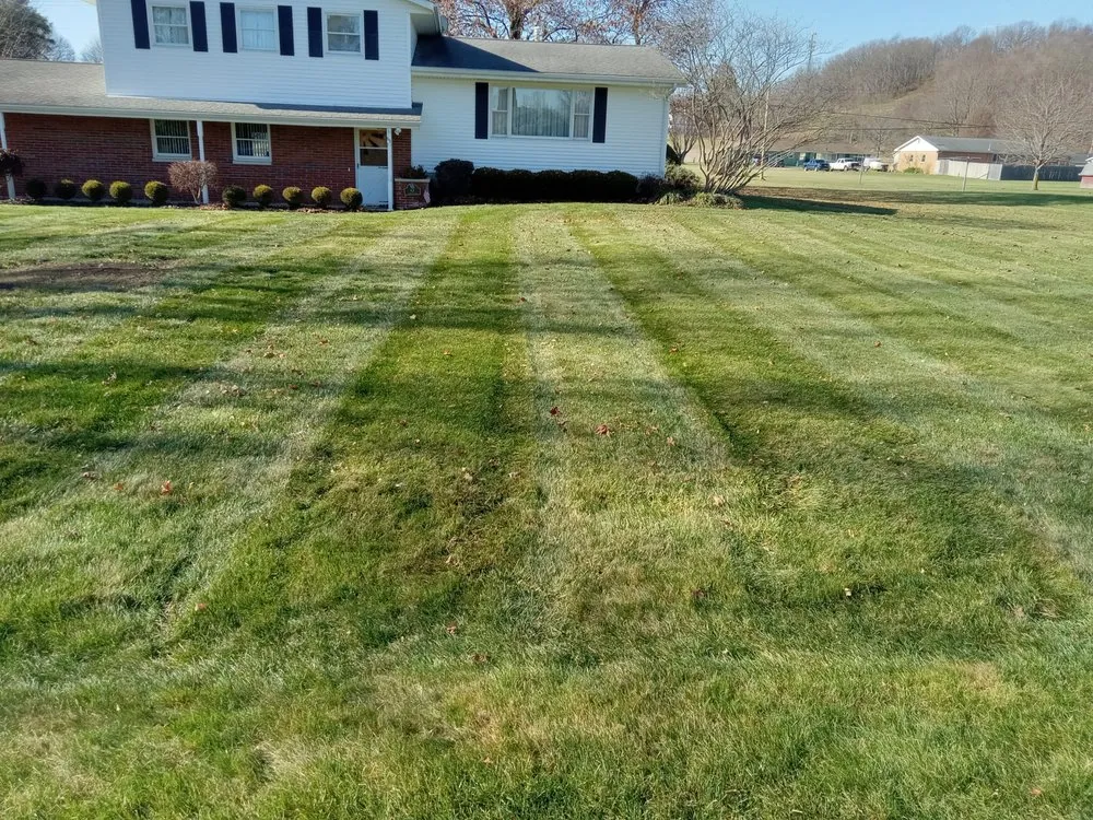 Reliable landscape design experts serving Newark, OH - Stuart's A1 from Day1 Lawncare and Landscaping