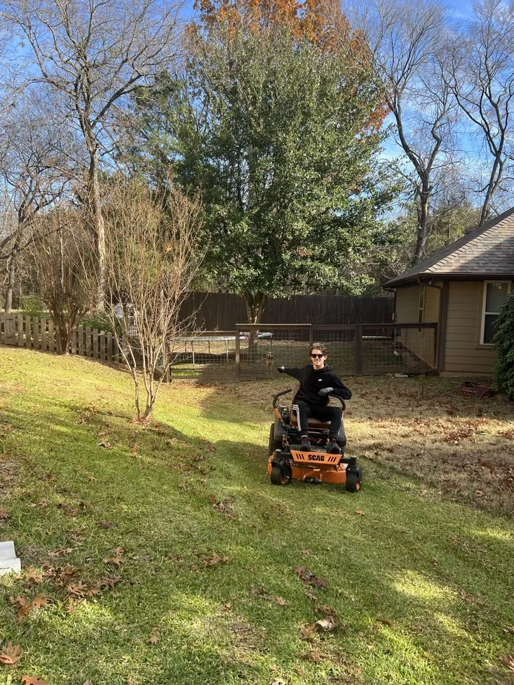 Professional lawn care service in Tom Bean, TX - Stubbs Home & Garden
