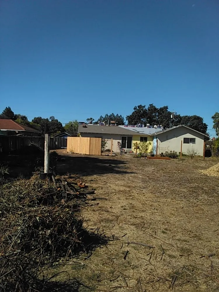 Affordable lawn care service in Santa Rosa, CA - Student labor