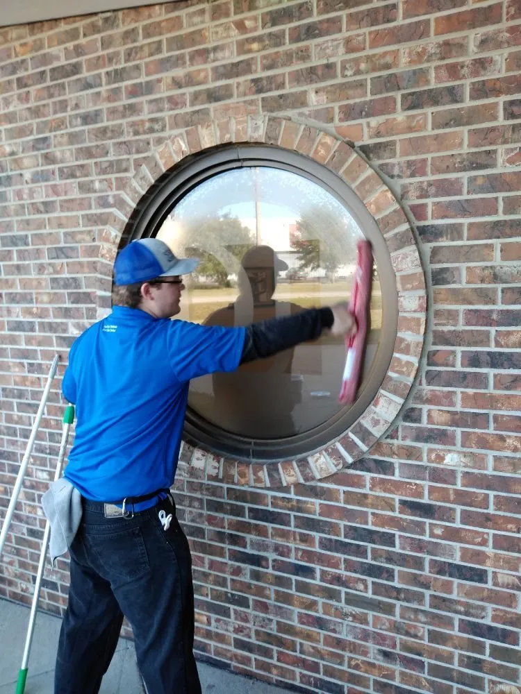 Reliable outdoor landscaping experts serving Wichita, KS - Student StartUp