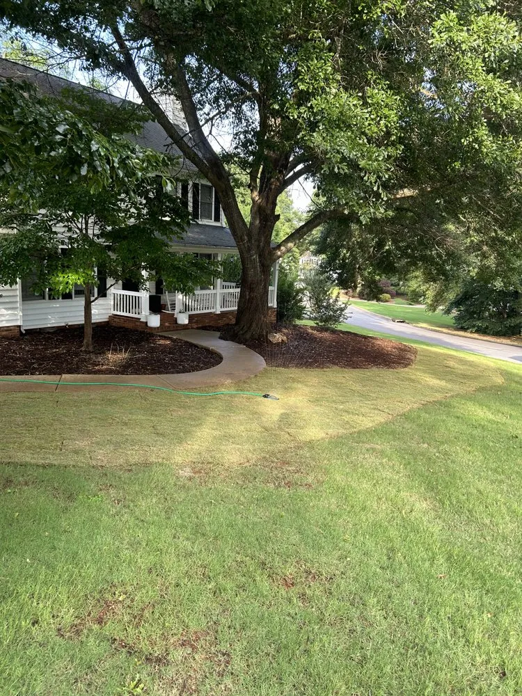 Top-rated yard cleanup service with custom design in Inman, SC by Stukes Lawn Service