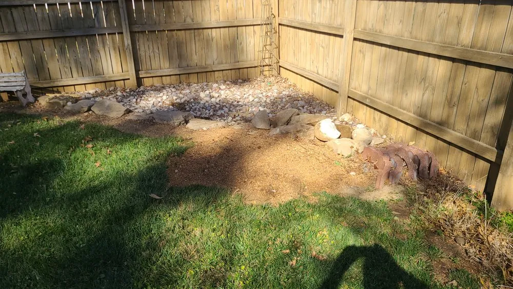 Custom lawn mowing service experts serving St Charles, MO - Stump Erasers