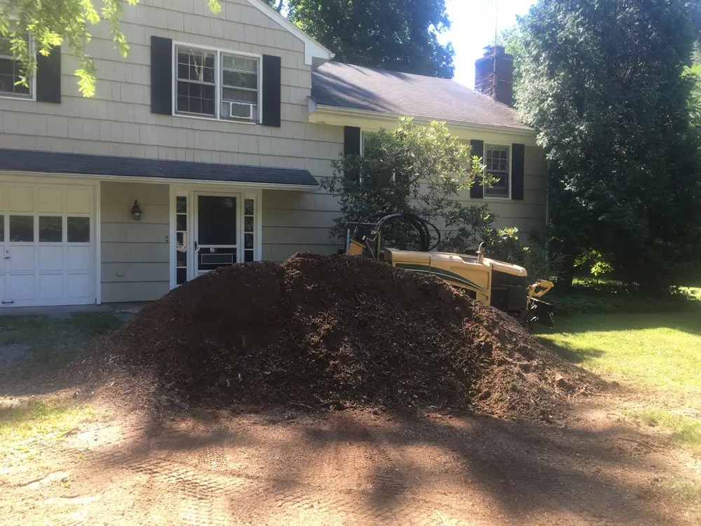 Custom landscape design in Trumbull, CT - Stumpers