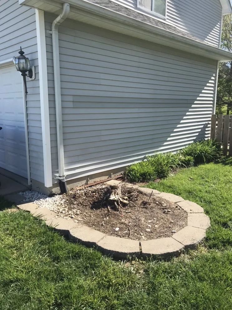 Expert lawn mowing service for year-round maintenance across Pacific, MO - StumpsOut