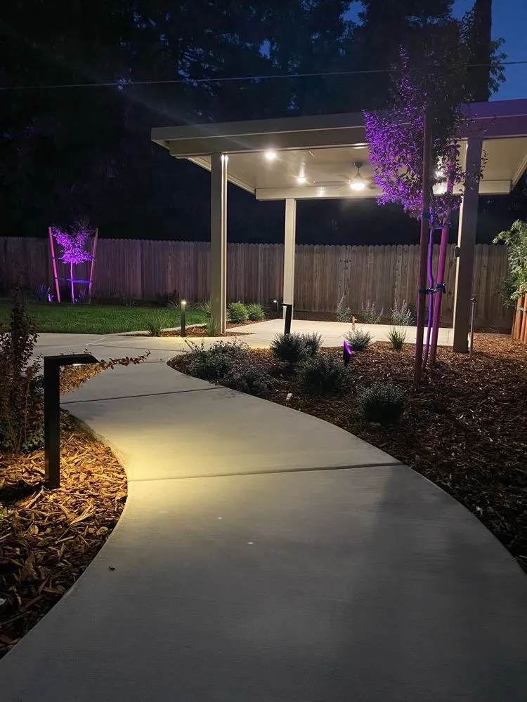 Professional landscape installation in Sacramento, CA by Stuteville Landscaping