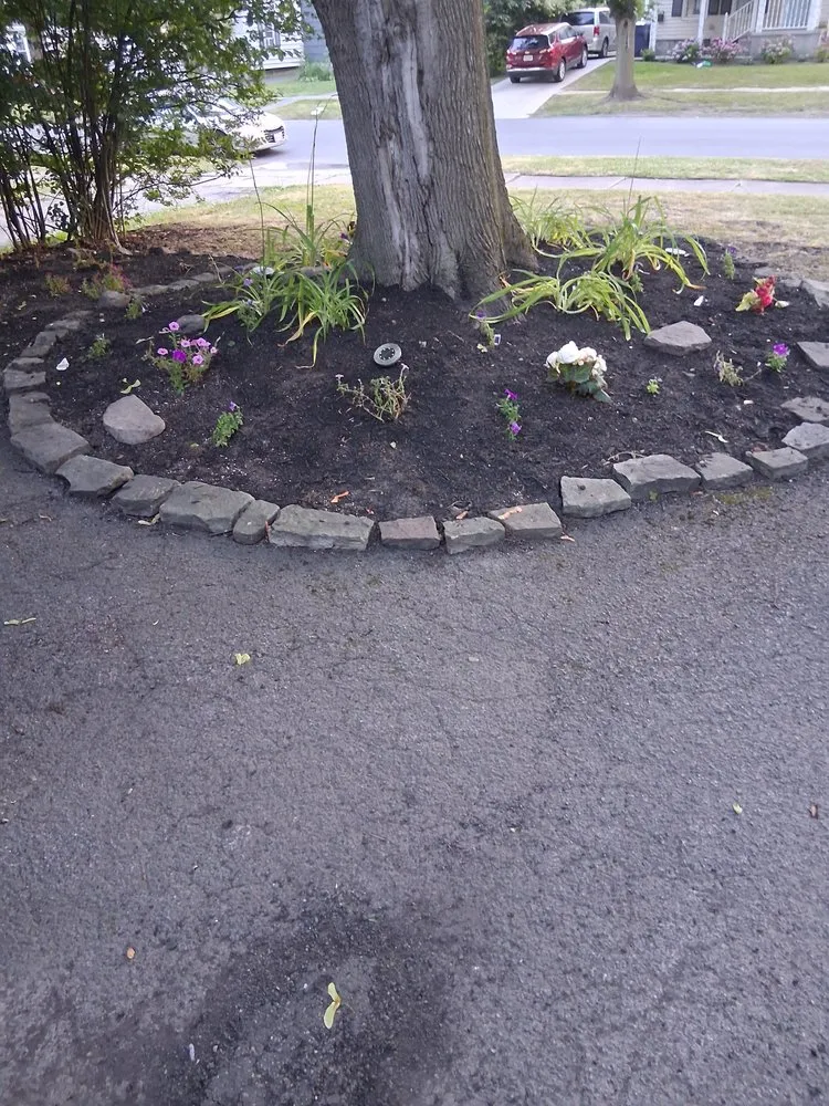 Expert garden landscaping experts serving Lockport, NY - Stymus Brother Landscape