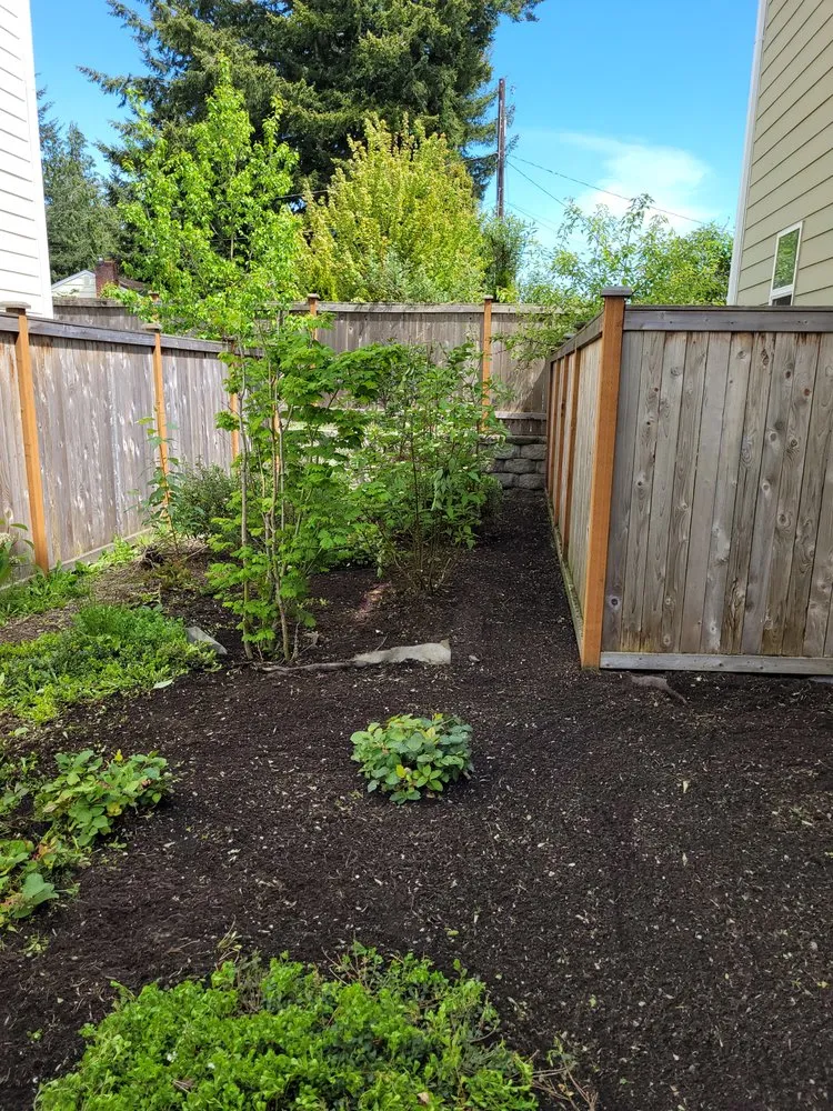 Affordable yard maintenance in Stanwood, WA - Su Casa Landscaping