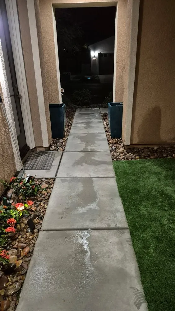 Expert yard cleanup service in Indio, CA - Sublime Landscape and Maintenance