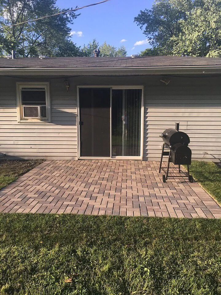 Custom yard cleanup service for beautiful yards in Chicago Heights, IL by Suburban Landscaping