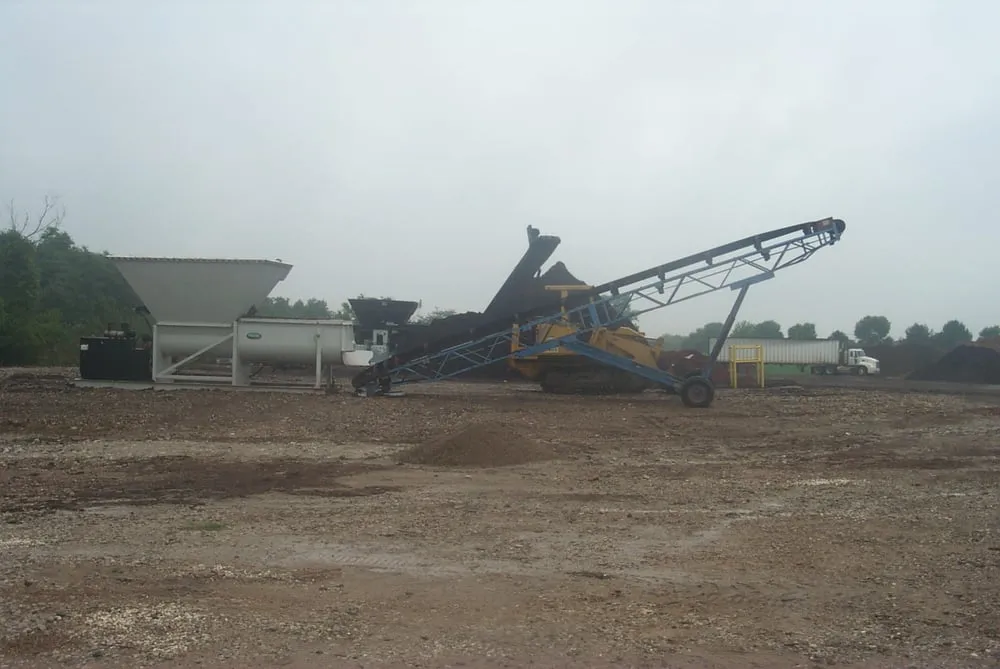 Top-rated residential landscaping experts serving Kansas City, MO - Suburban Lawn & Garden - Yard Waste