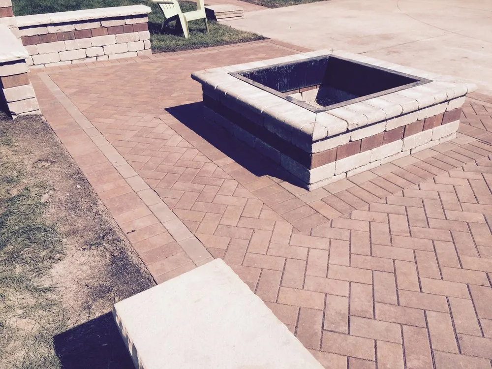 Affordable garden landscaping in Elburn, IL by Suburban Lawn