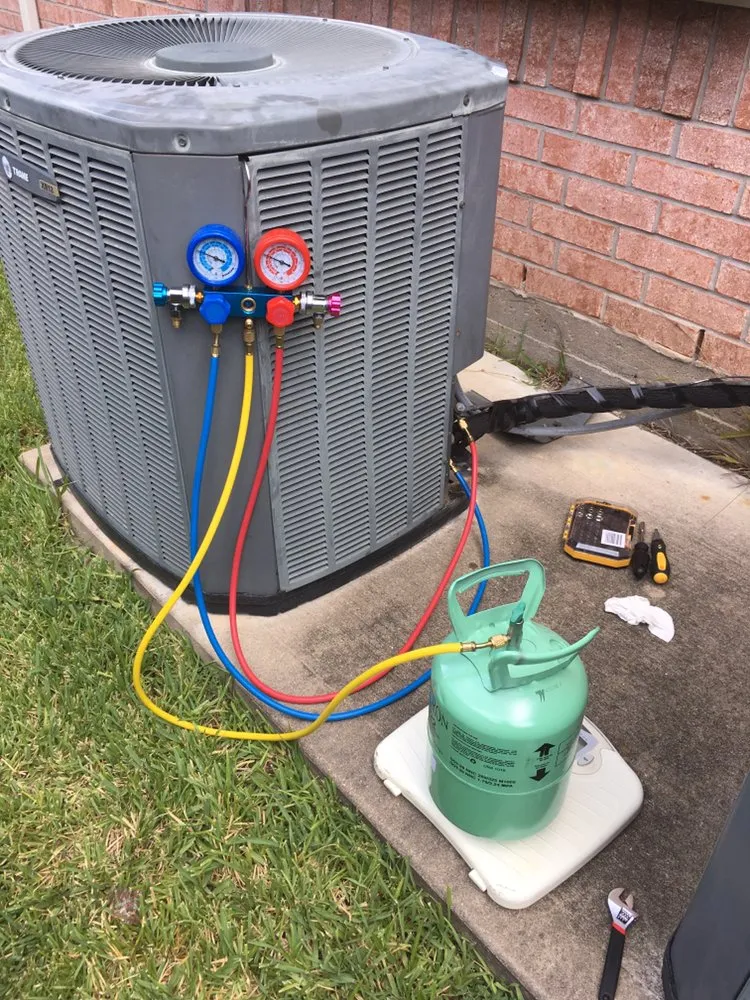 Custom lawn mowing service experts serving Richmond, TX - Success General Contractors