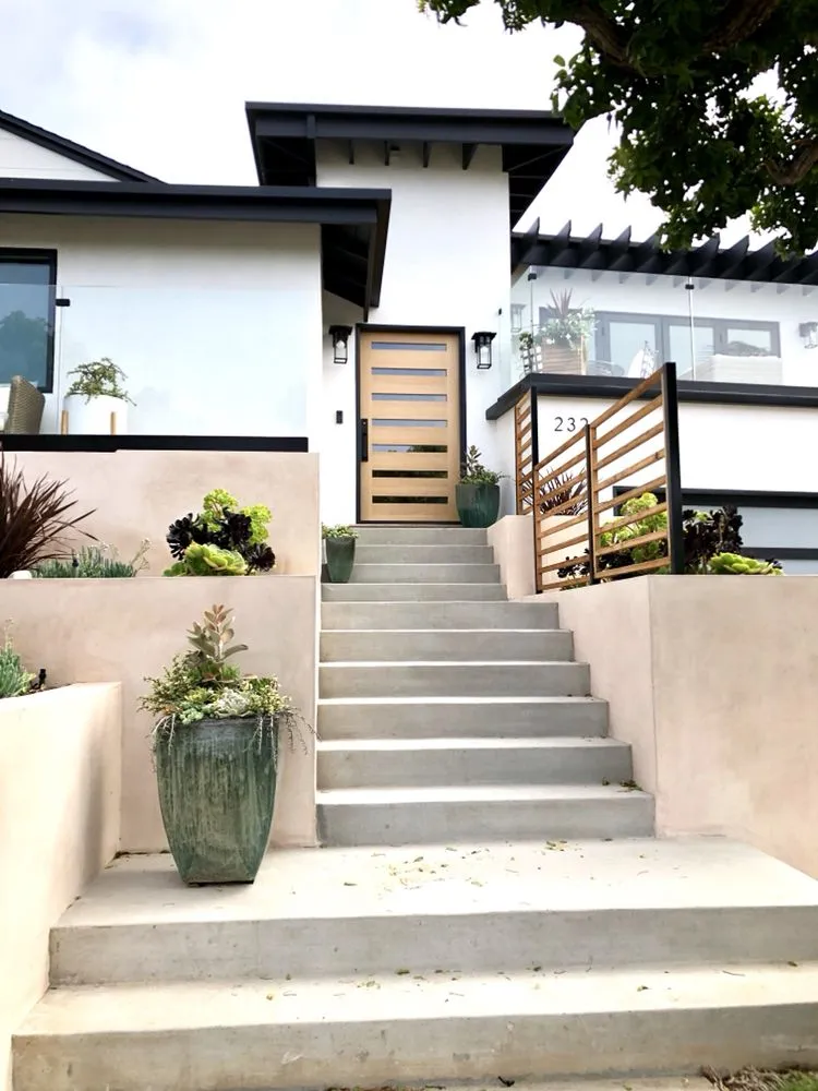 Trusted outdoor landscaping experts serving Redondo Beach, CA - Succulent Designs by Mary