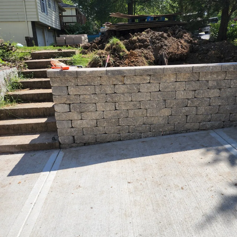 Top-rated outdoor landscaping experts serving Belton, MO - Sudds Services