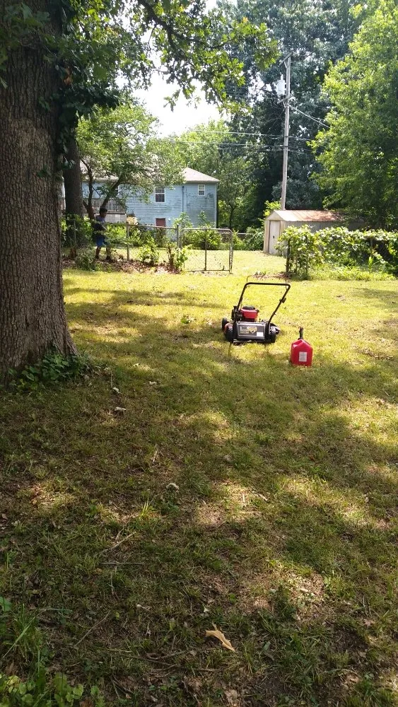 Trusted yard cleanup service experts serving Joplin, MO - Sue & Joe's Family Mowing