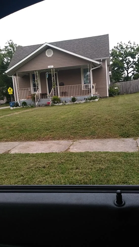 Affordable lawn mowing service near you in Joplin, MO by Sue & Joe's Family Mowing