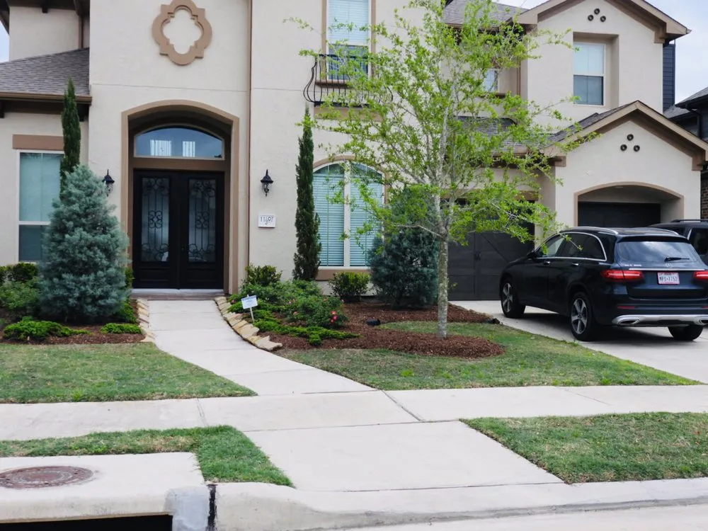 Expert residential landscaping experts serving Sugar Land, TX - Sugar Land Irrigation & Maintenance