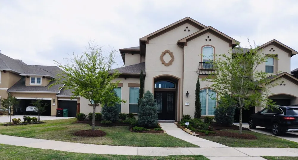 Affordable yard cleanup service for beautiful yards in Sugar Land, TX by Sugar Land Irrigation & Maintenance