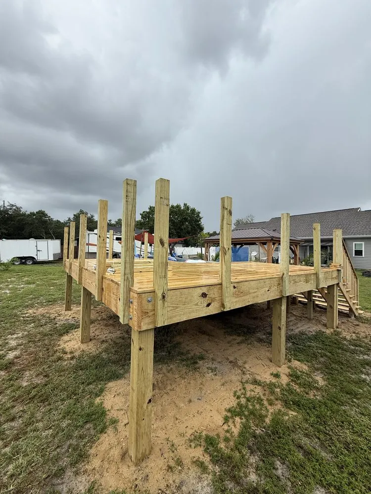 Expert landscape design for beautiful yards in Gulf Breeze, FL by Sugar Shores Landscaping