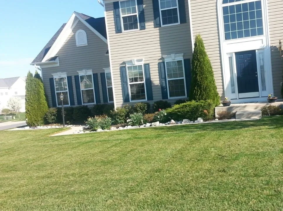 Reliable garden landscaping in Ijamsville, MD by Sugarloaf Lawn Care