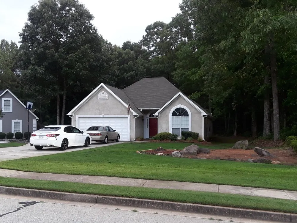 Trusted residential landscaping experts serving Hampton, GA - Sullie's Landscaping & Home Improvement