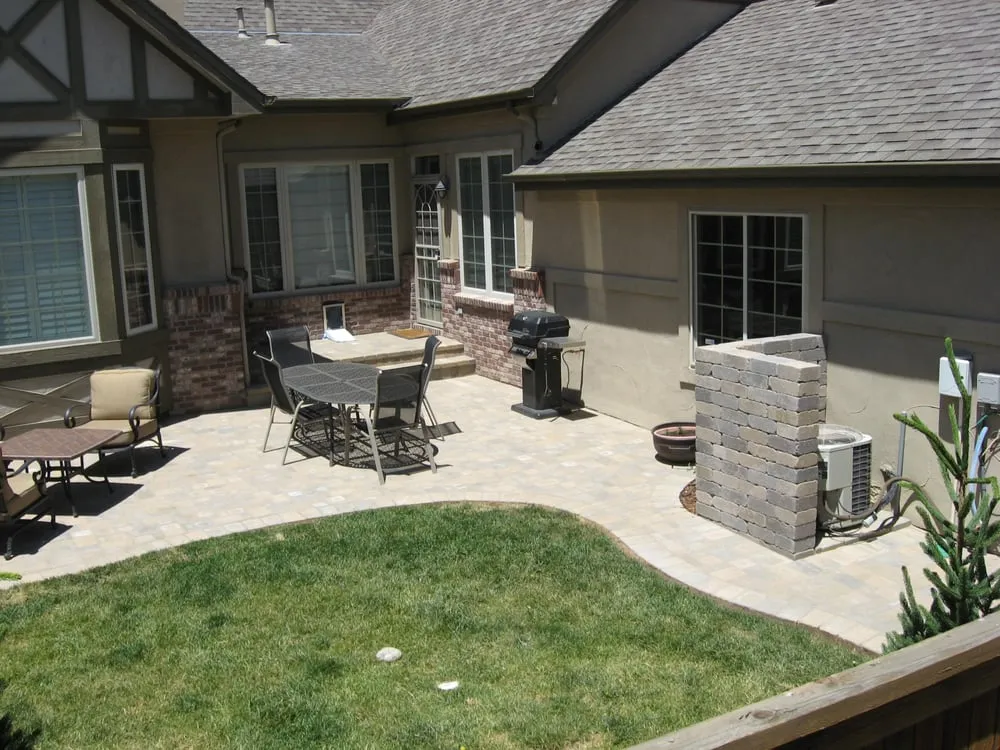 Custom lawn care service in Lakewood, CO by Sulli's Landscaping