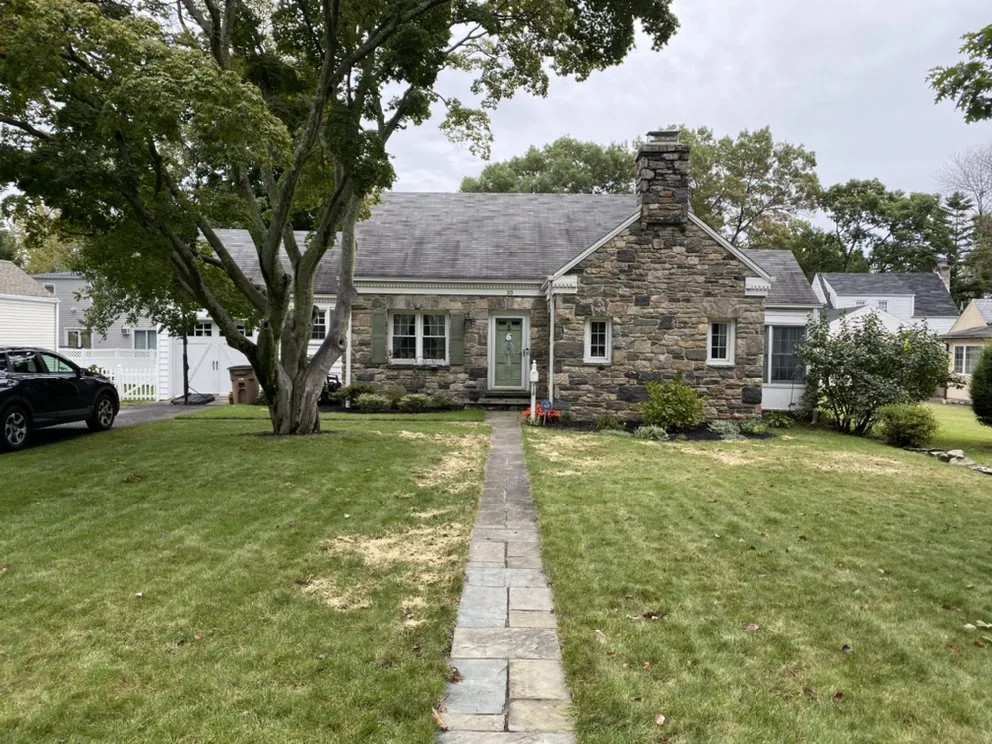 Custom residential landscaping experts serving Stamford, CT - Sullivan & Son Land Management