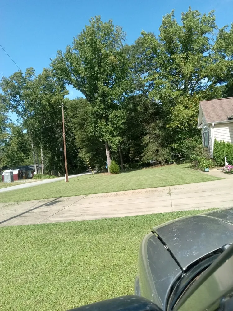 Top-rated lawn care service experts serving Fountain Inn, SC - Sullivan Landscape