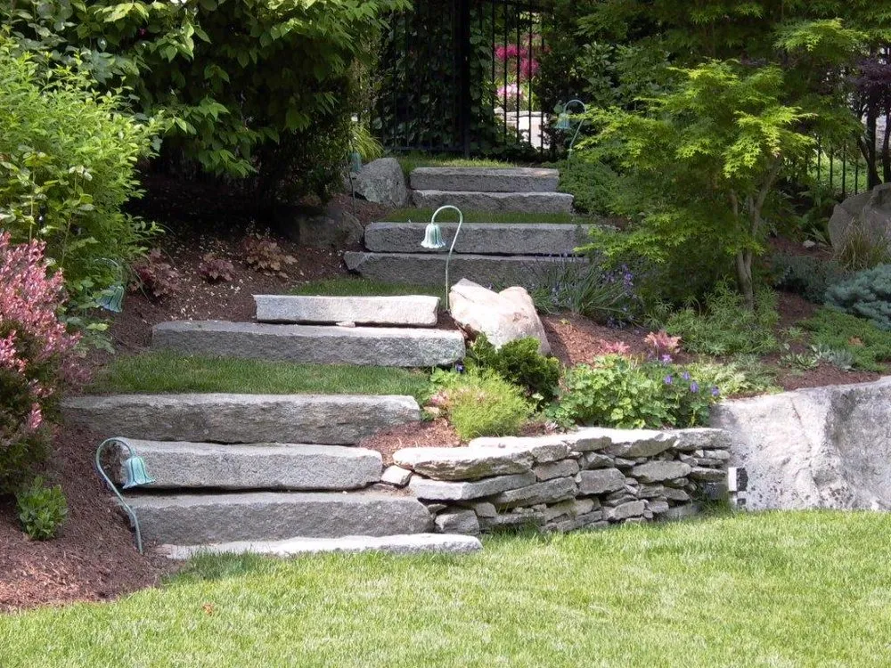 Affordable landscaping services experts serving Ivoryton, CT - Sullivan Lawn Services