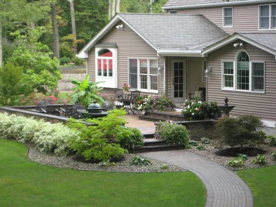 Reliable yard maintenance in Ivoryton, CT by Sullivan Lawn Services
