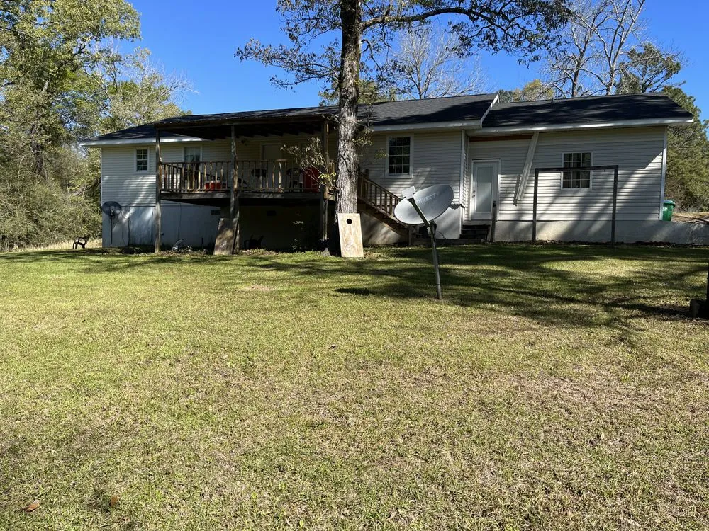Custom landscaping services experts serving McIntosh, AL - Sullivan Lawn Services