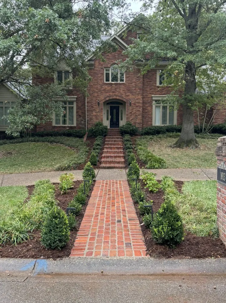 Custom landscaping services for residential properties across Louisville, KY - Sullivan Outdoor Services
