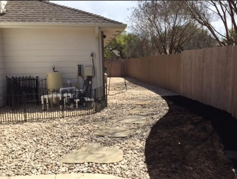 Expert yard maintenance in Austin, TX - Sullivan's Landscaping & Lawn Service