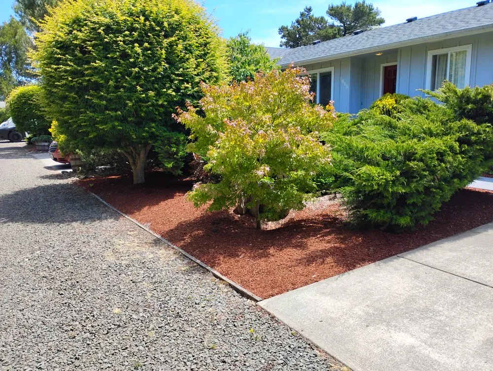 Professional lawn care service experts serving Florence, OR - Sullivans Property Service