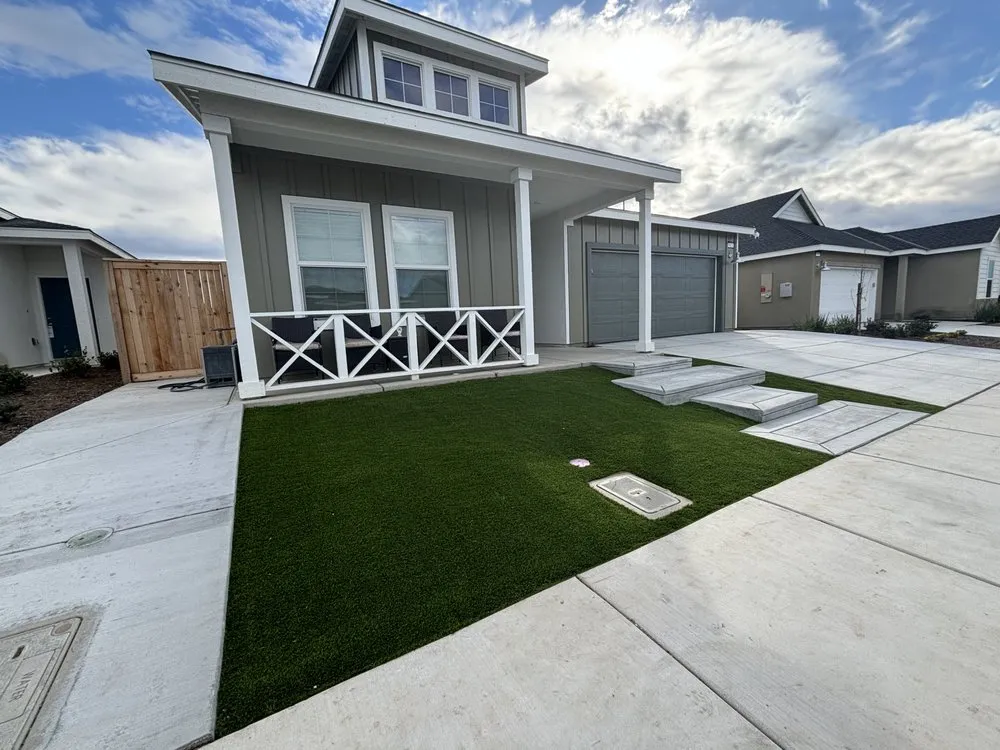 Professional yard cleanup service experts serving Bakersfield, CA - Sultans Landscaping